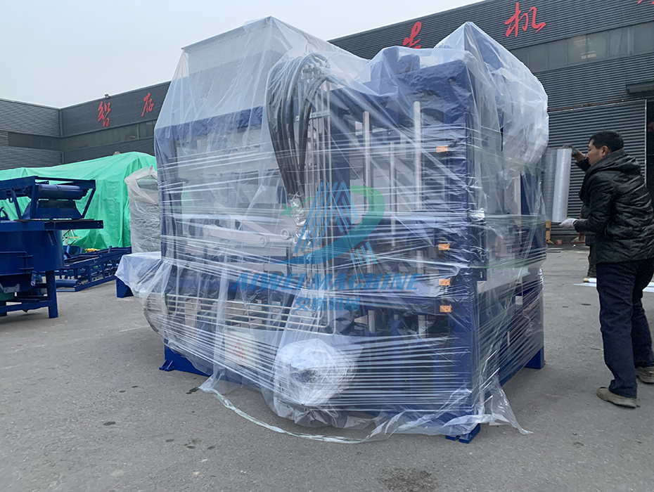 QT4-15 Brick Machine Shipped to South Africa