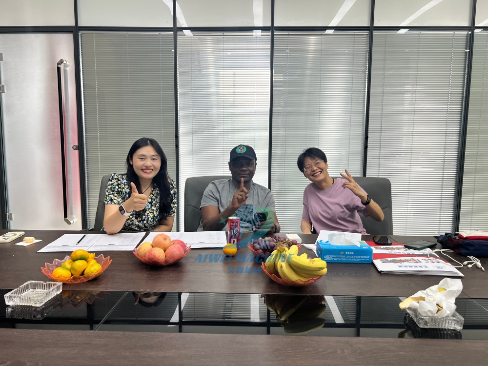 Ghanaian Client Visits AIWEI Factory for Block Making Machine Inspection